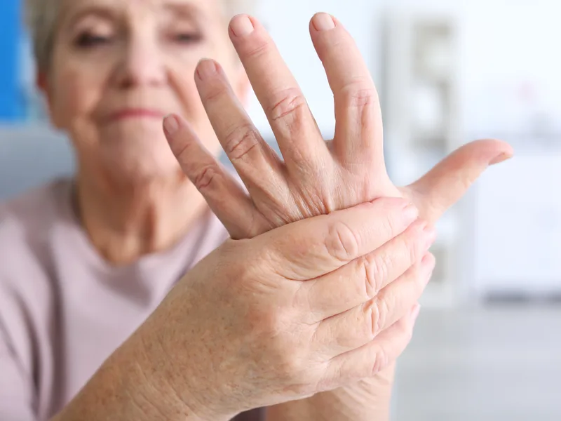 How Total Balance Chiropractic treats bursitis in Chicago