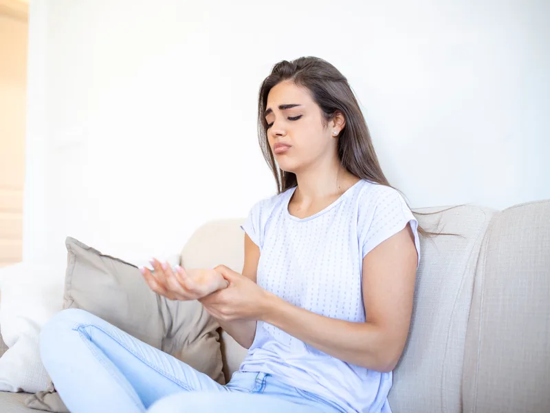 Total Balance Chiropractic treating carpal tunnel syndrome in Chicago
