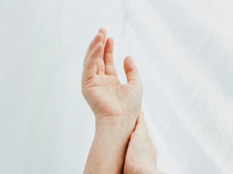 How Total Balance Chiropractic treats neuropathy in Chicago