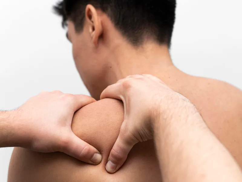 Chiropractic care for rotator cuff injury at Total Balance Chiropractic in Chicago